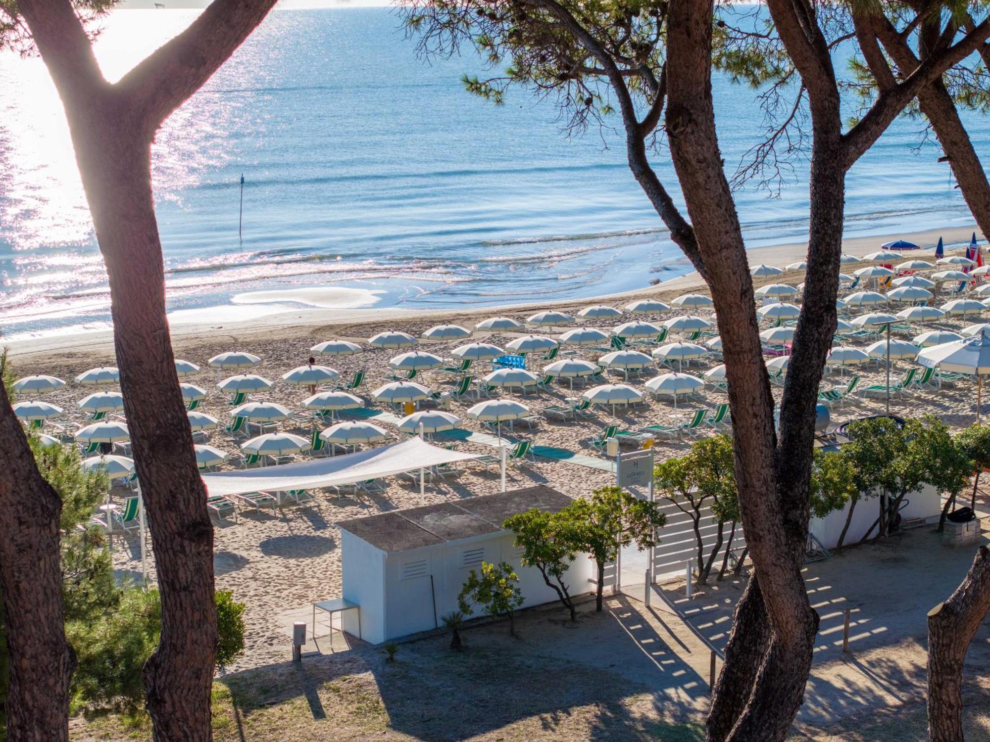 Hotel La Pineta Pineto Bagian luar foto